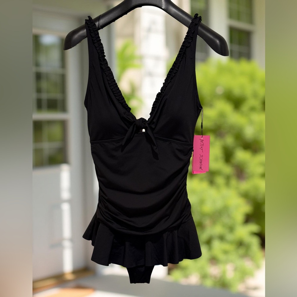 Betsey Johnson NWT Size M Retro Style Black Ruffle Trim Bathing Suit (0680)